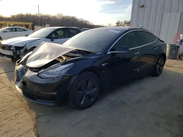 5YJ3E1EA1KF406377 2019 TESLA MODEL 3 - Image 1