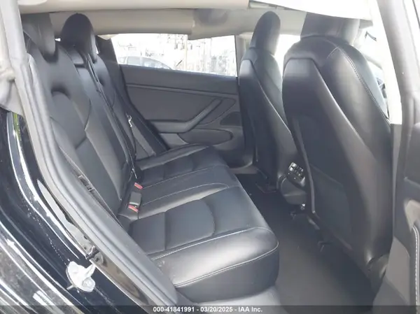 5YJ3E1EA1KF410297 2019 TESLA MODEL 3 - Image 8