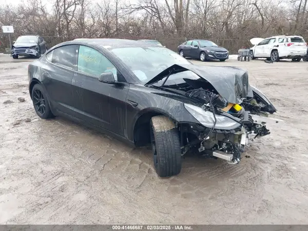 5YJ3E1EA1KF410784 2019 TESLA MODEL 3 - Image 1