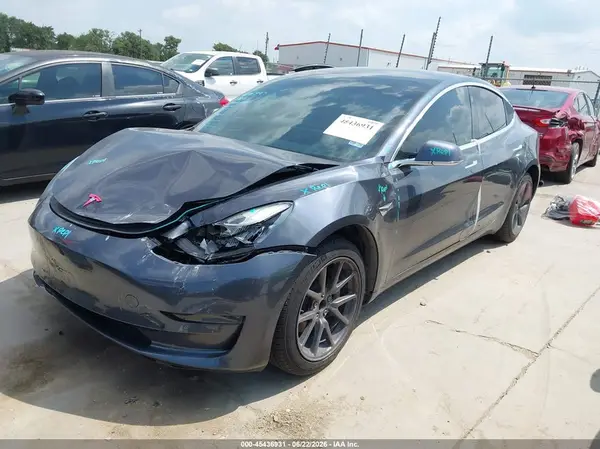 5YJ3E1EA1KF411045 2019 TESLA MODEL 3 - Image 2