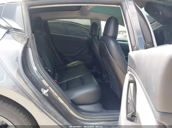 5YJ3E1EA1KF411045 2019 TESLA MODEL 3 - Image 8