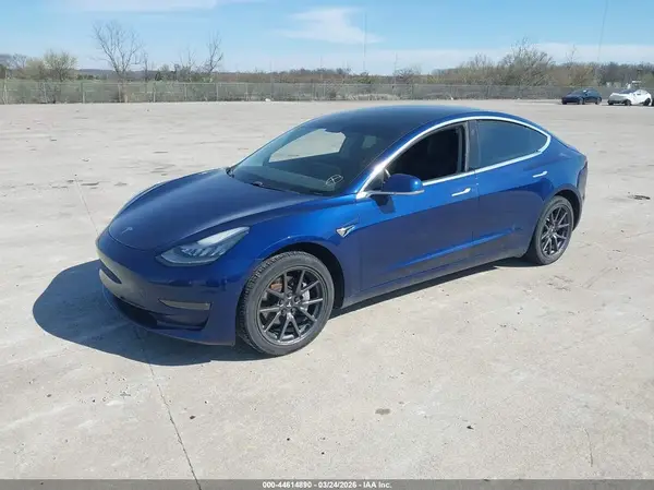 5YJ3E1EA1KF411708 2019 TESLA MODEL 3 - Image 2