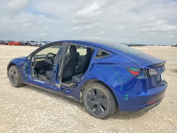 5YJ3E1EA1KF411854 2019 TESLA MODEL 3 - Image 2