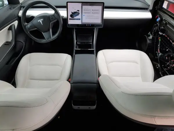 5YJ3E1EA1KF415368 2019 TESLA MODEL 3 - Image 8