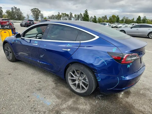 5YJ3E1EA1KF425026 2019 TESLA MODEL 3 - Image 2