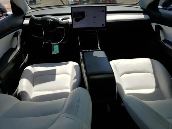 5YJ3E1EA1KF431988 2019 TESLA MODEL 3 - Image 8