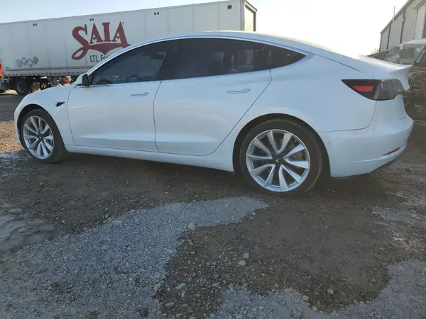 5YJ3E1EA1KF434552 2019 TESLA MODEL 3 - Image 2