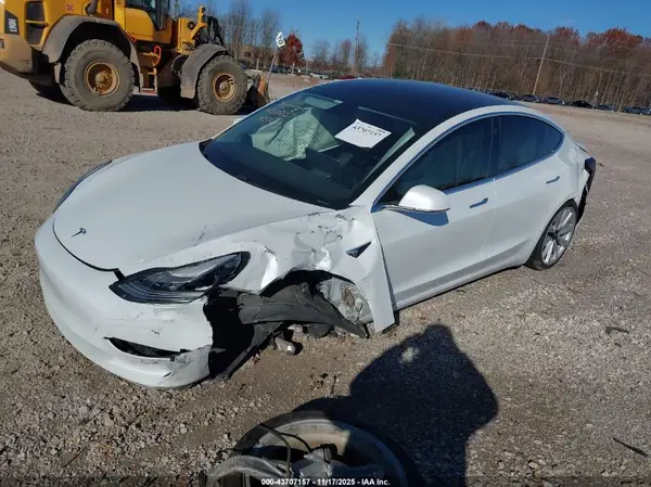 5YJ3E1EA1KF436253 2019 TESLA MODEL 3 - Image 2