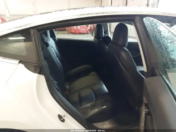 5YJ3E1EA1KF436592 2019 TESLA MODEL 3 - Image 8