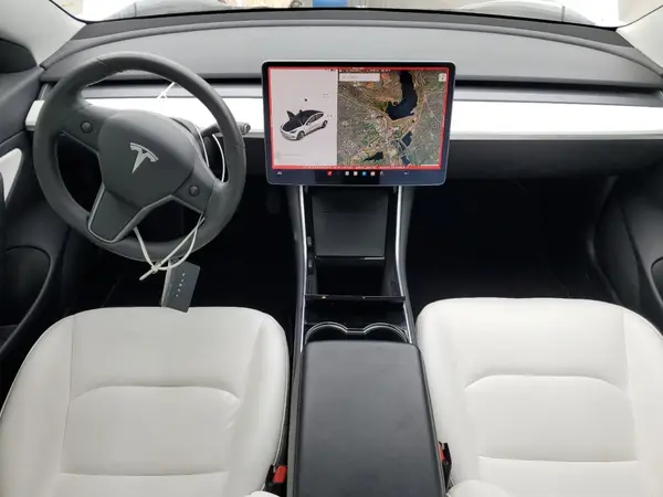 5YJ3E1EA1KF447835 2019 TESLA MODEL 3 - Image 8