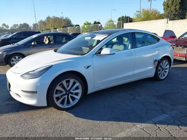 5YJ3E1EA1KF476395 2019 TESLA MODEL 3 - Image 2
