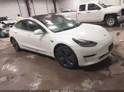 5YJ3E1EA1KF484240 2019 TESLA MODEL 3