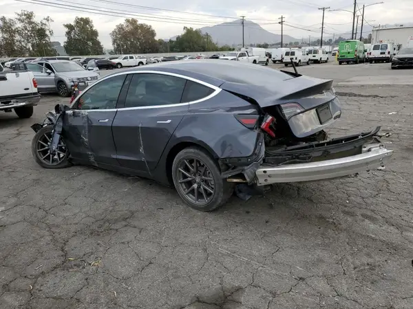 5YJ3E1EA1LF495935 2020 TESLA MODEL 3 - Image 2