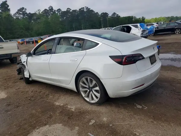 5YJ3E1EA1LF591239 2020 TESLA MODEL 3 - Image 2