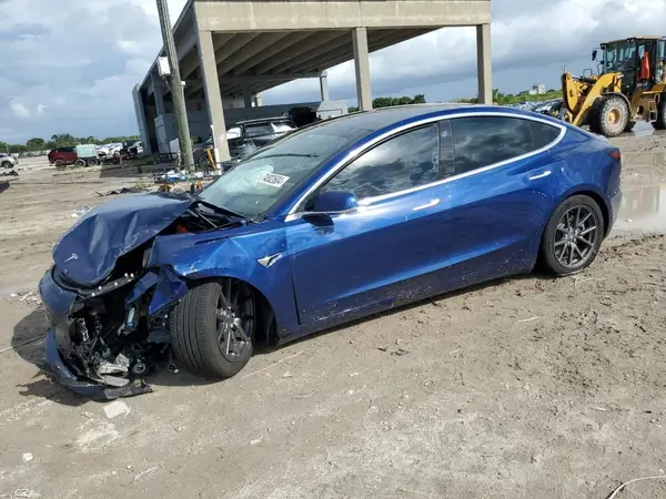 5YJ3E1EA1LF611912 2020 TESLA MODEL 3 - Image 1
