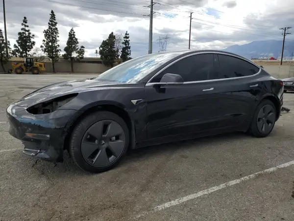 5YJ3E1EA1LF630136 2020 TESLA MODEL 3 - Image 1