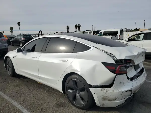 5YJ3E1EA1LF631299 2020 TESLA MODEL 3 - Image 2