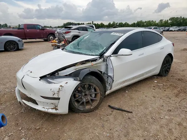 5YJ3E1EA1LF632694 2020 TESLA MODEL 3 - Image 1