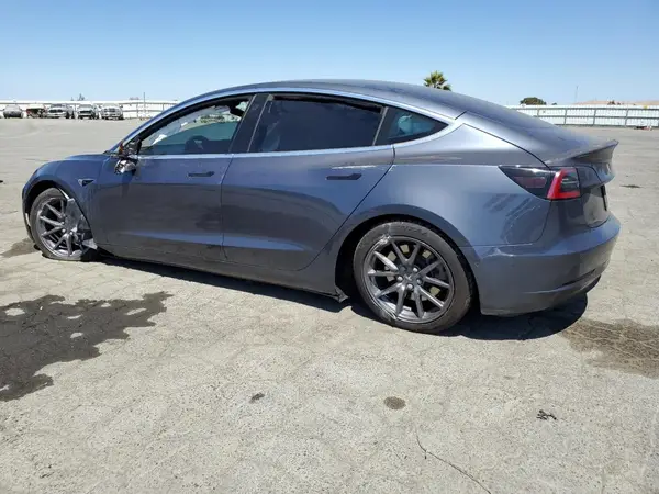 5YJ3E1EA1LF644005 2020 TESLA MODEL 3 - Image 2