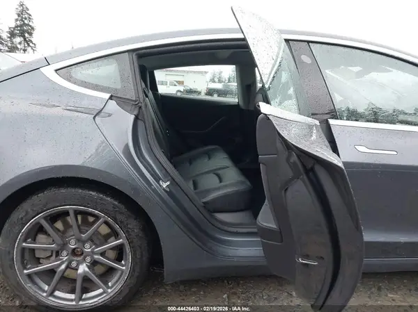 5YJ3E1EA1LF644232 2020 TESLA MODEL 3 - Image 8