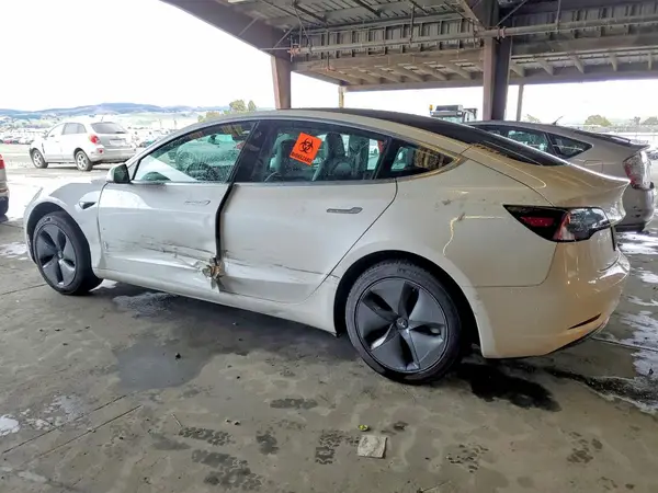 5YJ3E1EA1LF644781 2020 TESLA MODEL 3 - Image 2