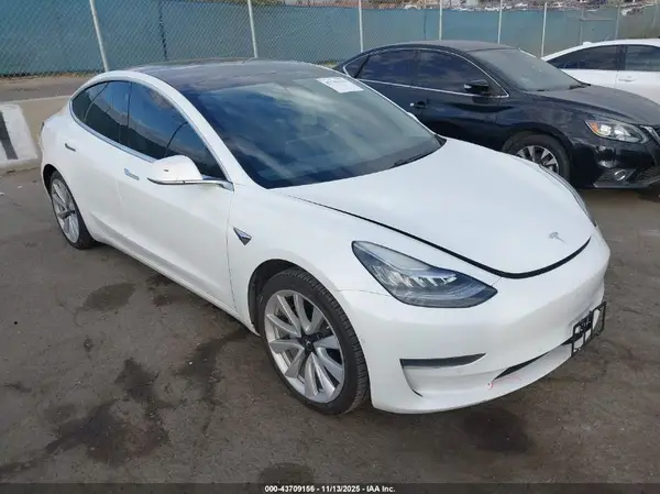 5YJ3E1EA1LF645476 2020 TESLA MODEL 3 - Image 1
