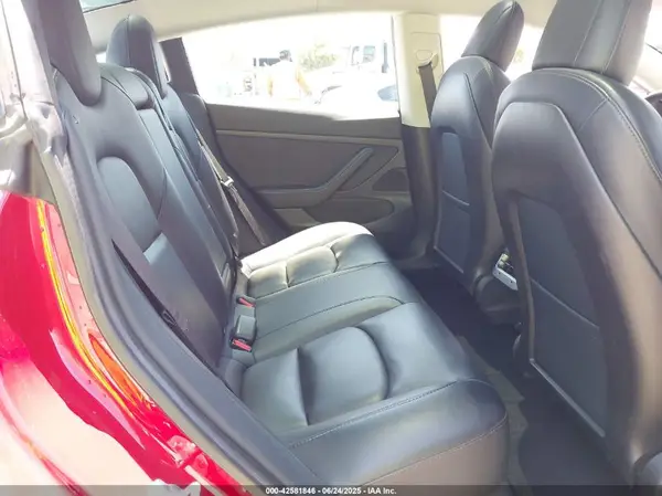 5YJ3E1EA1LF645834 2020 TESLA MODEL 3 - Image 8