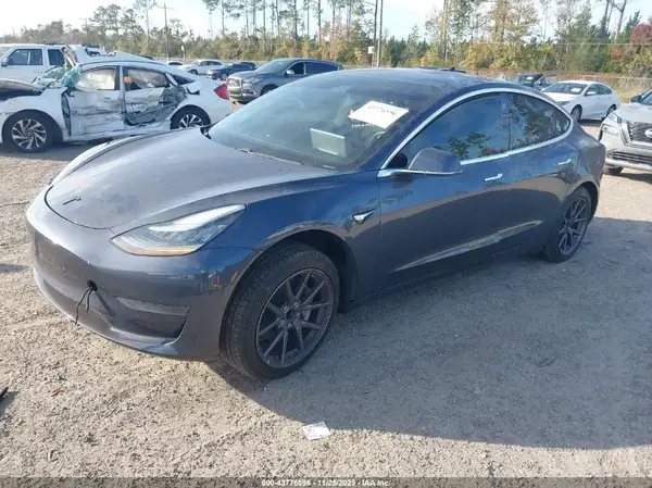 5YJ3E1EA1LF658020 2020 TESLA MODEL 3 - Image 2