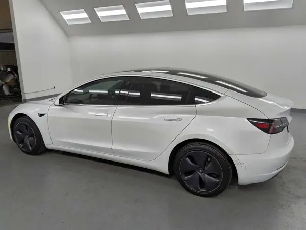 5YJ3E1EA1LF660107 2020 TESLA MODEL 3 - Image 2