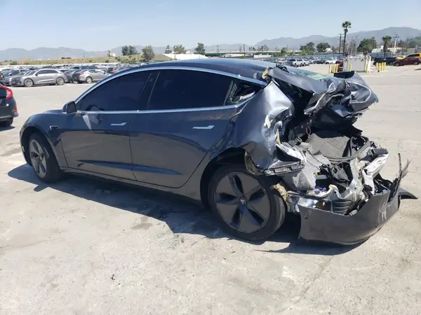 5YJ3E1EA1LF703182 2020 TESLA MODEL 3 - Image 2