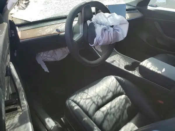 5YJ3E1EA1LF704915 2020 TESLA MODEL 3 - Image 8
