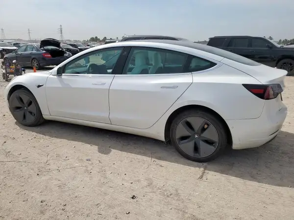 5YJ3E1EA1LF709953 2020 TESLA MODEL 3 - Image 2