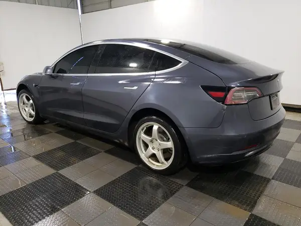 5YJ3E1EA1LF718961 2020 TESLA MODEL 3 - Image 2