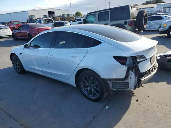 5YJ3E1EA1LF738286 2020 TESLA MODEL 3 - Image 2