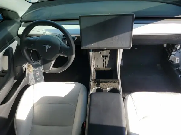 5YJ3E1EA1LF738286 2020 TESLA MODEL 3 - Image 8