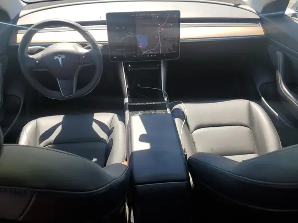 5YJ3E1EA1LF739356 2020 TESLA MODEL 3 - Image 8