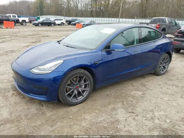 5YJ3E1EA1LF739714 2020 TESLA MODEL 3 - Image 2