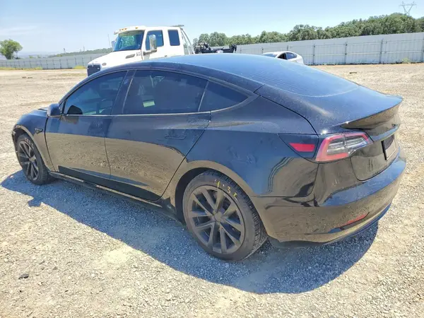 5YJ3E1EA1LF741172 2020 TESLA MODEL 3 - Image 2