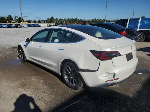 5YJ3E1EA1LF785916 2020 TESLA MODEL 3 - Image 2