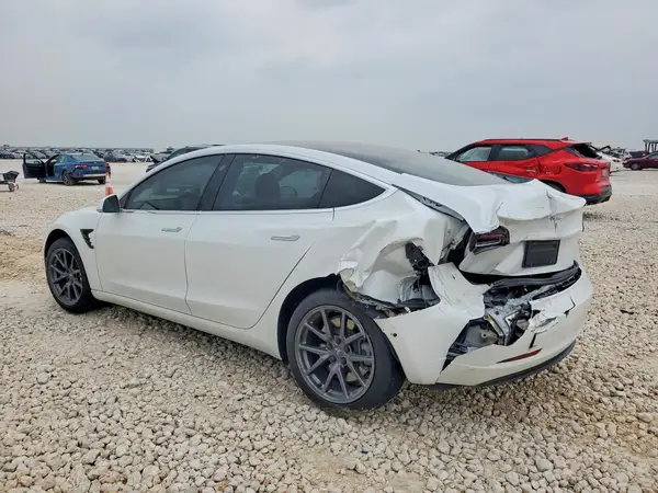 5YJ3E1EA1LF792722 2020 TESLA MODEL 3 - Image 2