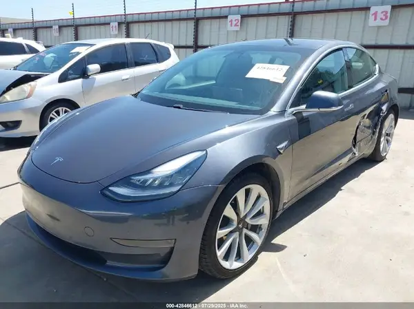 5YJ3E1EA1LF802276 2020 TESLA MODEL 3 - Image 2