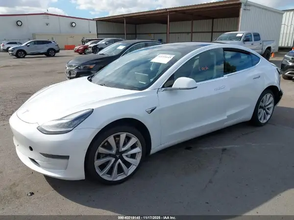 5YJ3E1EA1LF806361 2020 TESLA MODEL 3 - Image 2