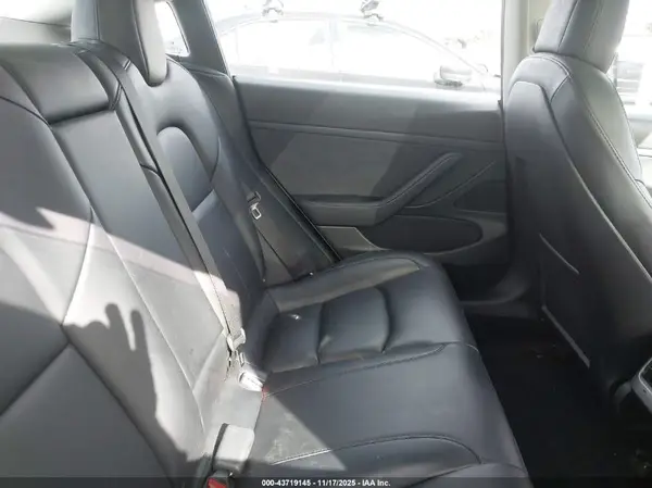 5YJ3E1EA1LF806361 2020 TESLA MODEL 3 - Image 8