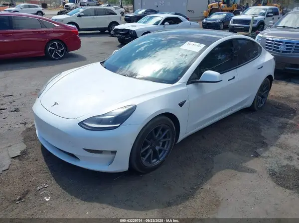 5YJ3E1EA1MF000778 2021 TESLA MODEL 3 - Image 2