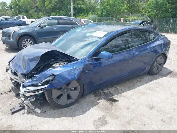 5YJ3E1EA1MF017550 2021 TESLA MODEL 3 - Image 2