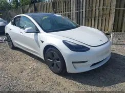 5YJ3E1EA1MF030072 2021 TESLA MODEL 3