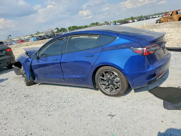 5YJ3E1EA1MF045381 2021 TESLA MODEL 3 - Image 2