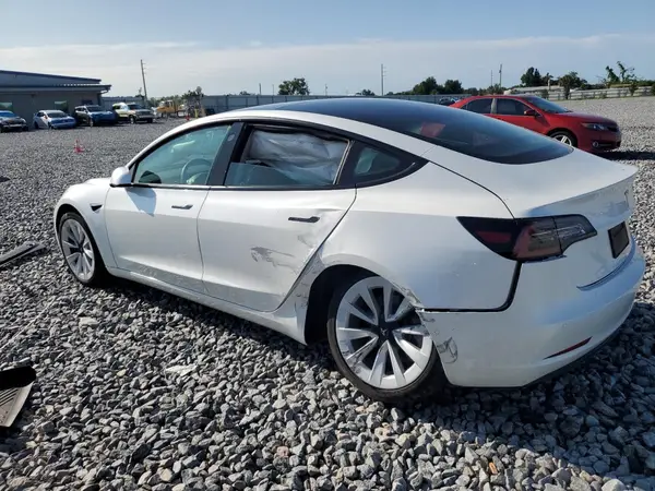5YJ3E1EA1MF047177 2021 TESLA MODEL 3 - Image 2