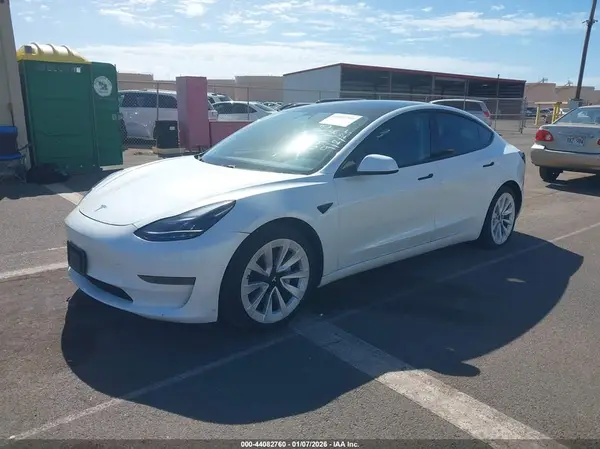 5YJ3E1EA1MF048801 2021 TESLA MODEL 3 - Image 2