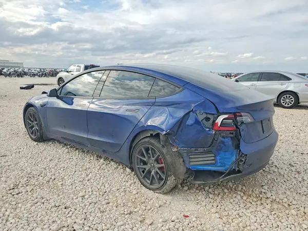 5YJ3E1EA1MF051245 2021 TESLA MODEL 3 - Image 2